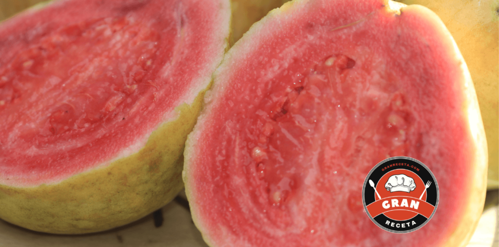 Guayabas para preparar la receta de Rollo de guayaba