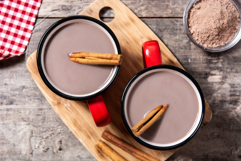 Atole de masa, receta con canela, piloncillo y 4 sabores