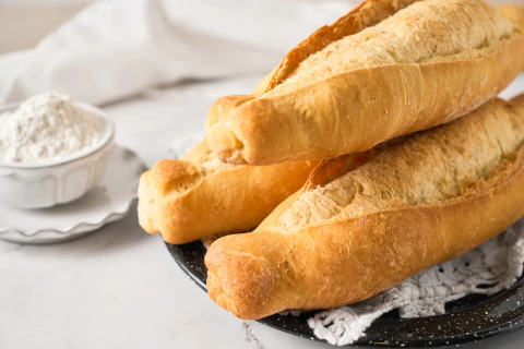 Bolillos caseros, cómo hacerlos crujientes en horno de casa