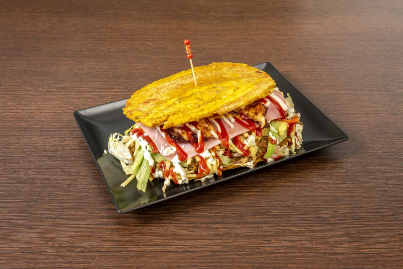 Patacón maracucho, receta con tapas grandes que no se rompen
