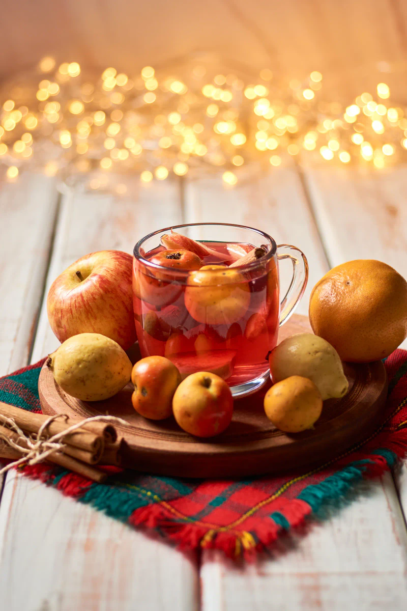 Ponche navideño mexicano, receta de posada con tejocote