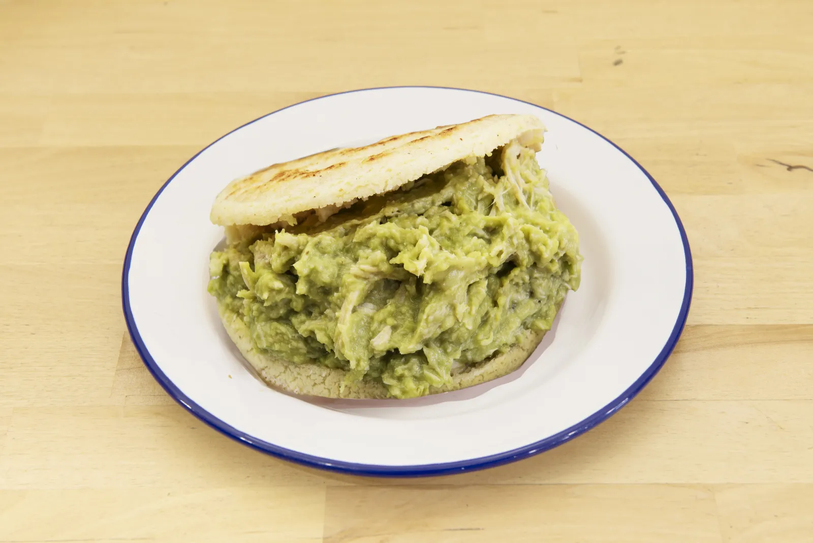 Arepa reina pepiada