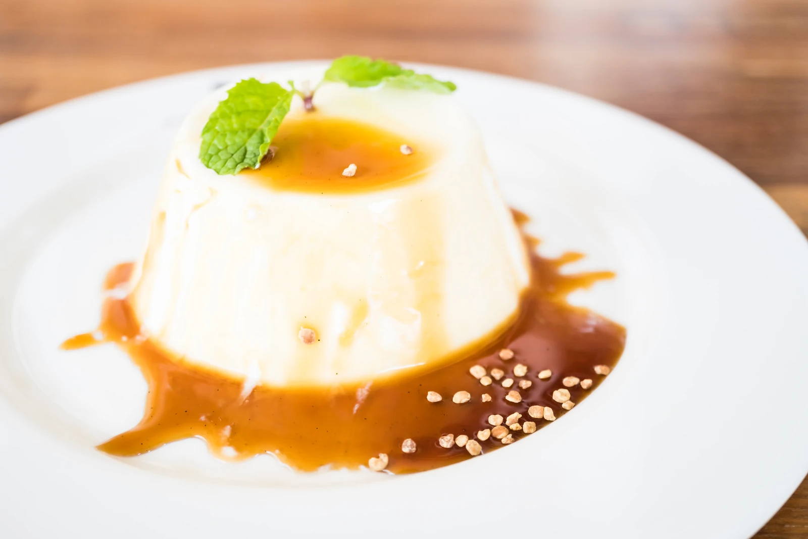 Gelatina de rompope, cuánta grenetina y cómo desmoldarla