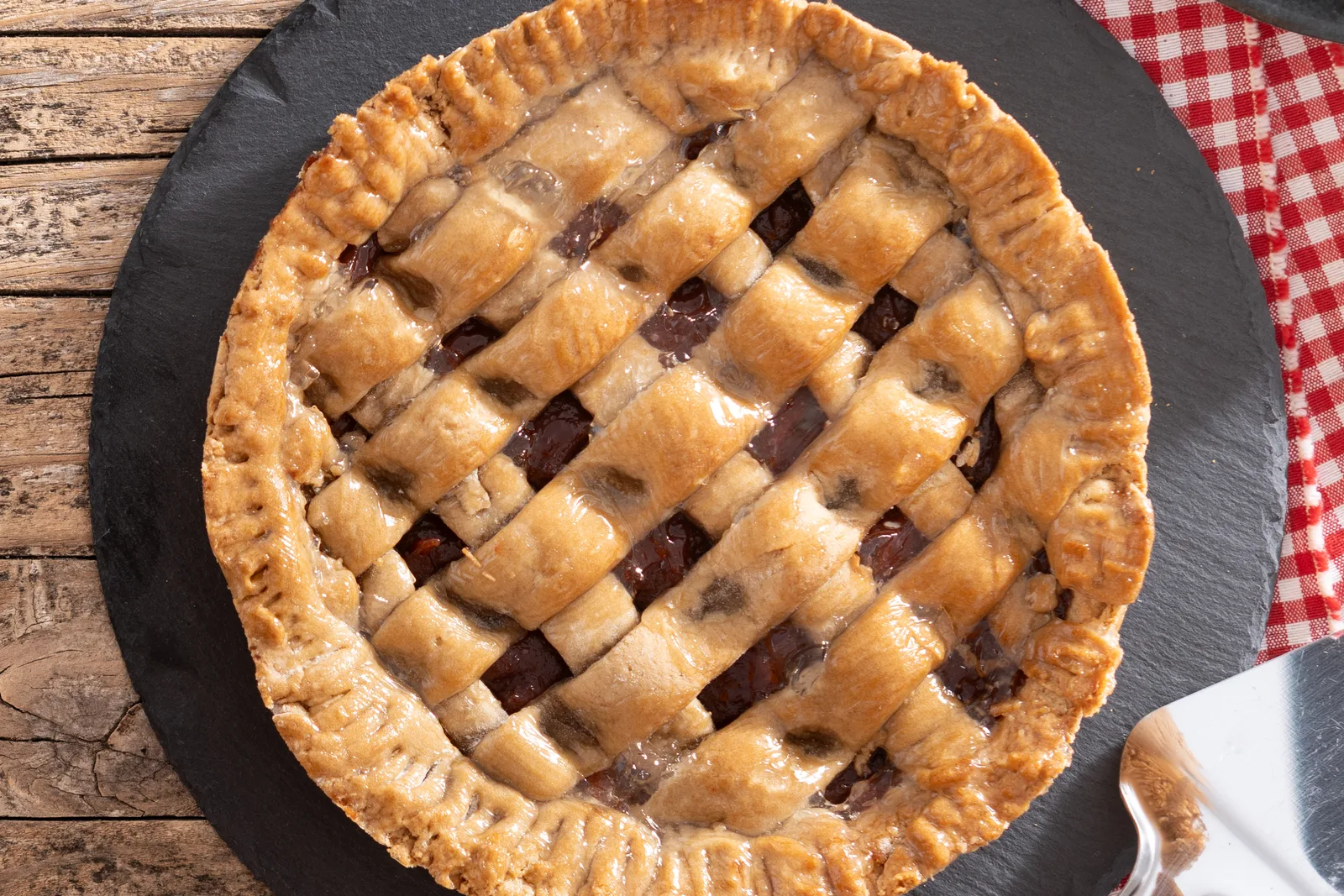 Pastafrola de membrillo, receta argentina con enrejado fácil