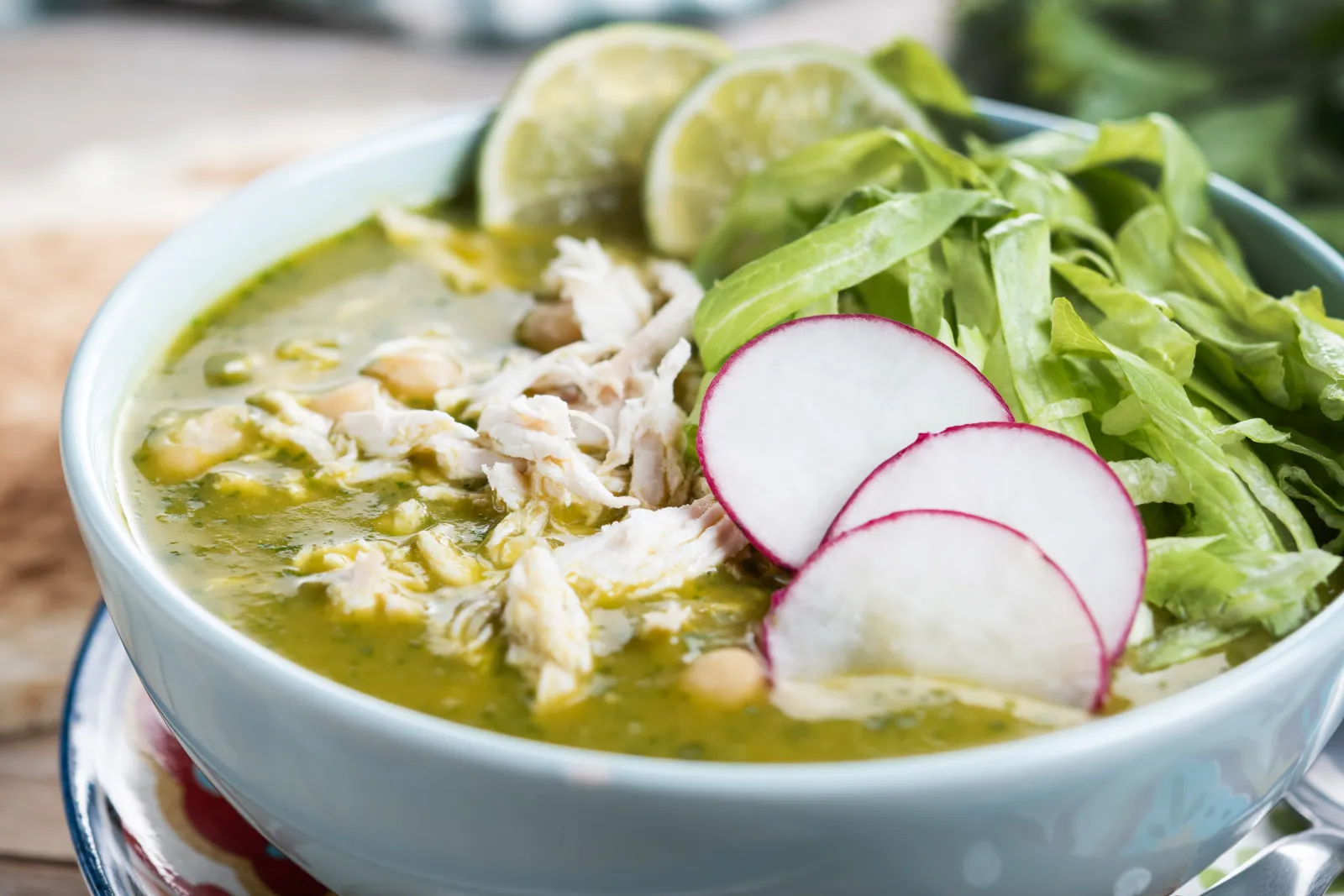 Pozole verde de pollo
