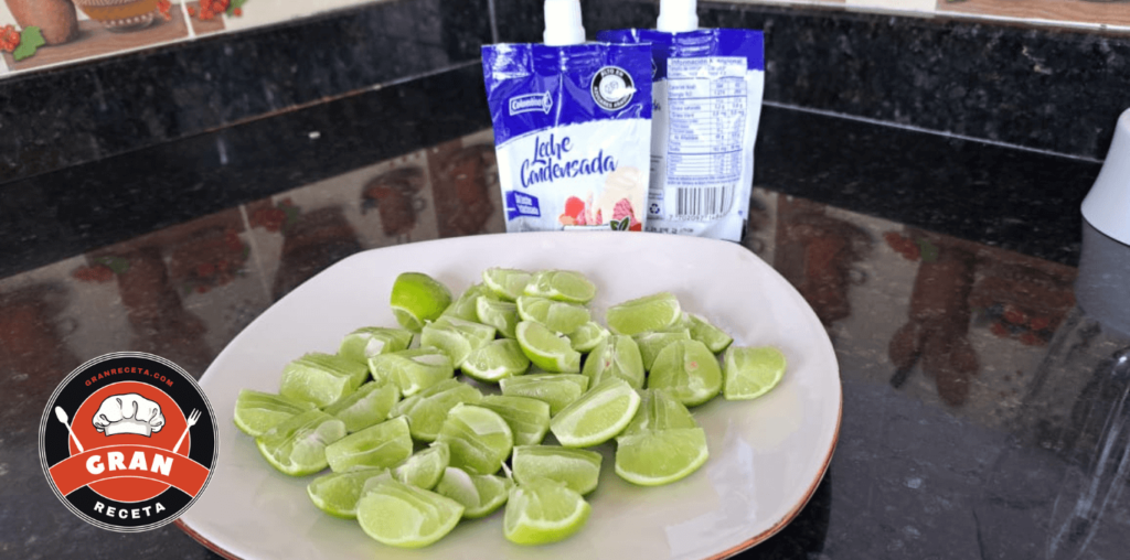 Colombian Lemonade with Condensed Milk